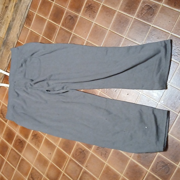 Old navy men's oversize sweatpants - Picture 8 of 8